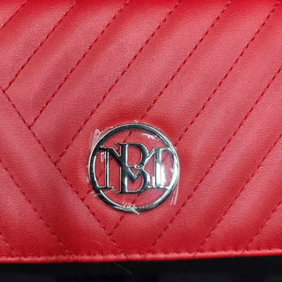 Badgley Mischka QUILTED HANDBAG W/CIRCLE BM LOGO - Picture 6 of 8